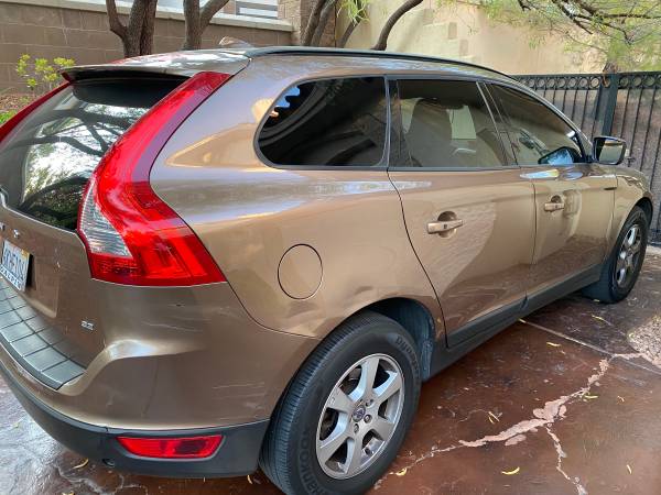 *** 2010 Volvo XC60 3.2 SUV for sale *** - cars & trucks - by owner... for sale in Las Vegas, NV – photo 4