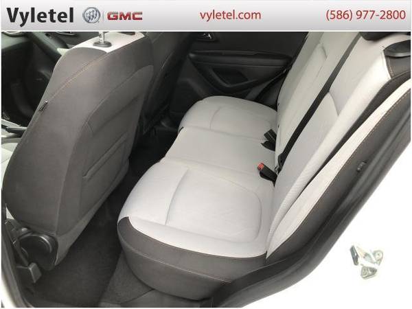 2017 Chevrolet TRAX wagon AWD 4dr LT - Chevrolet Summit White - cars... for sale in Sterling Heights, MI – photo 12