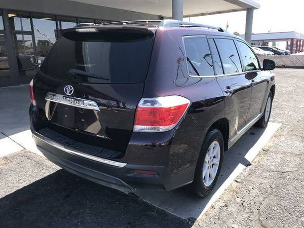 2011 Toyota Highlander - Financing Available! - cars & trucks - by... for sale in Las Cruces, NM – photo 5