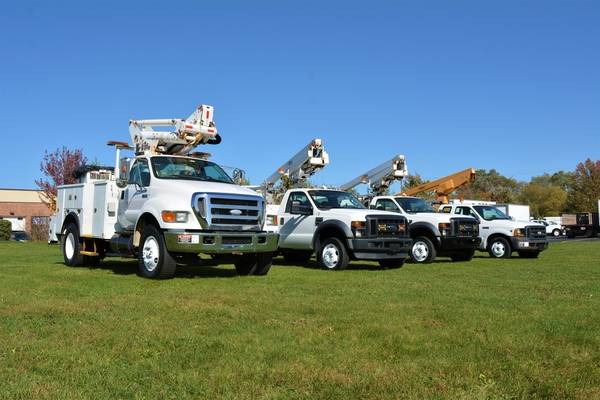 Ford Bucket Truck Liquidation Sale (NON-CDL AVAILABLE!) - cars &... for sale in Crystal Lake, WI – photo 3