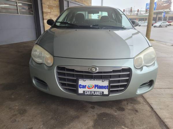 2005 CHRYSLER SEBRING - - by dealer - vehicle for sale in MILWAUKEE WI 53209, WI – photo 2