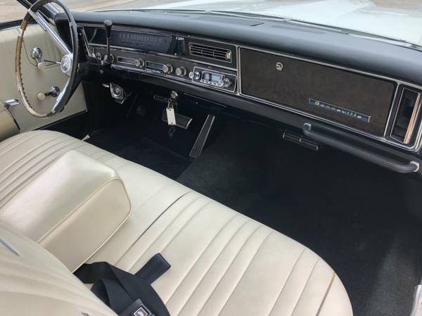 1967 Pontiac Bonneville White - - by dealer for sale in Johnstown , PA – photo 16