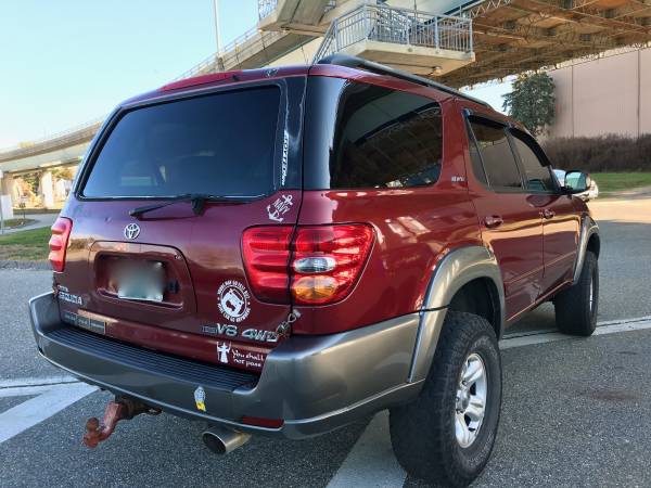 2003 Toyota Sequoia SR5 4WD 3rd Row - cars & trucks - by owner -... for sale in Niantic, NY – photo 4