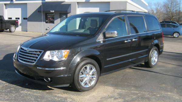 2010 CHRYSLER TOWN AND COUNTRY - cars & trucks - by dealer - vehicle... for sale in Grand Rapids, MI – photo 2