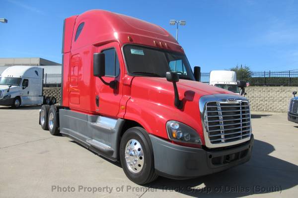 2017 *FREIGHTLINER* *Cascadia* *CA125SLP* Red Delive - cars & trucks... for sale in Dallas, CA – photo 2