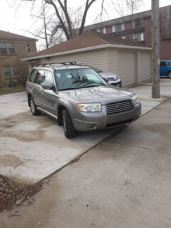Subaru Forester For Sale - cars & trucks - by owner - vehicle... for sale in milwaukee, WI – photo 2