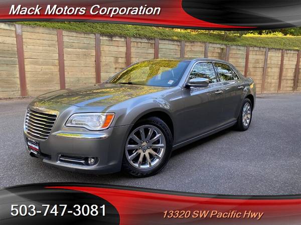 2012 Chrysler 300 Limited Pano Roof Navi Back-Up Camera 31MPG - cars for sale in Tigard, OR – photo 4
