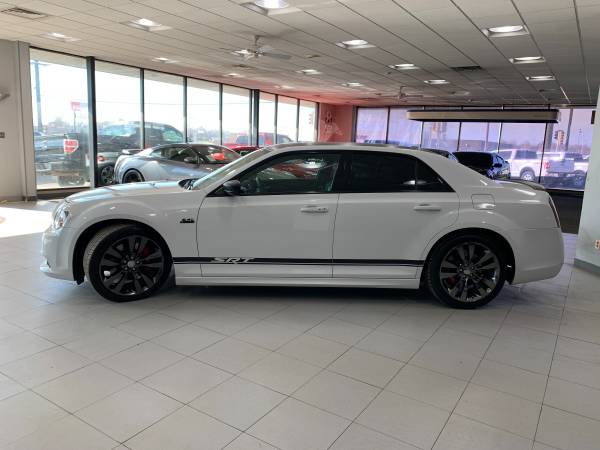 2014 CHRYSLER 300 SRT8 CORE - cars & trucks - by dealer - vehicle... for sale in Springfield, IL – photo 4