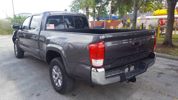 2017 Toyota Tacoma SR5 4x4 for sale in Fort Lauderdale, GA – photo 12