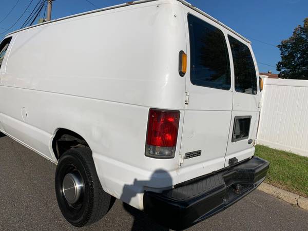 Ford econoline E250 Cargo van for sale in Oceanside, NY – photo 3