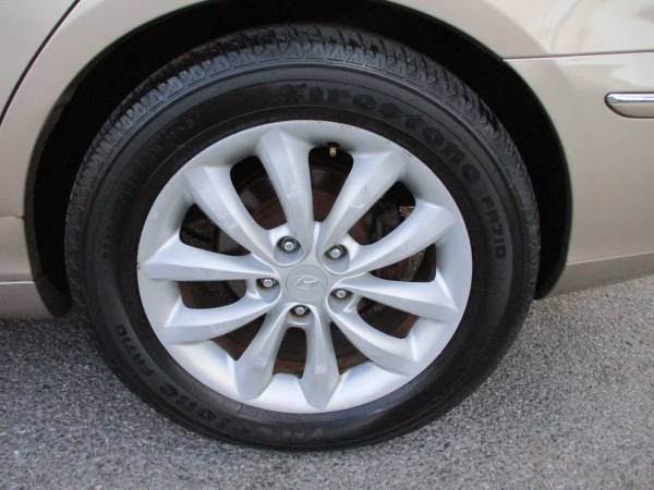 2006 Hyundai Azera Limited Sunroof/Leather & Clean Title - cars for sale in Roanoke, VA – photo 23