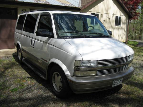 2002 Chevrolet Astro AWD Van, Very Low Miles & Clean! - cars & for sale in Pratts, VA – photo 3