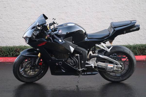 2013 Honda CBR600RR - TASTEFUL MODS / NEW TIRES / ONLY 7K ACTUAL... for sale in Beaverton, OR – photo 6