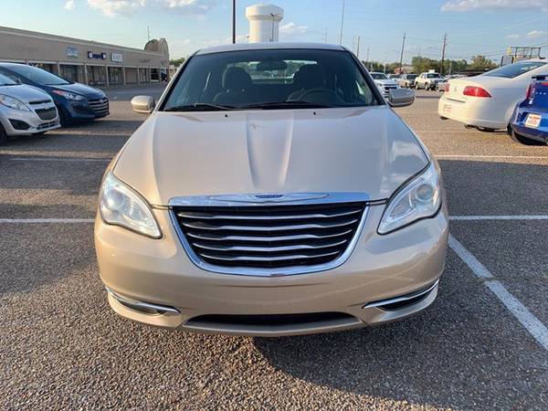 BRING YOUR JACKED UP CREDIT AND RIDE TODAY!!!2013 *Chrysler* for sale in Montgomery, AL – photo 2