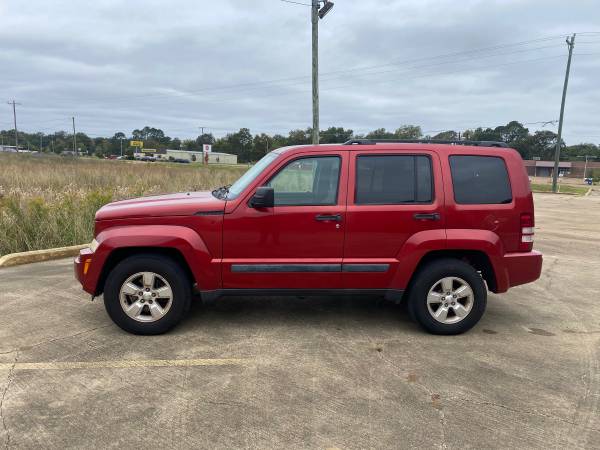 2009 JEEP LIBERTY 2WD - cars & trucks - by owner - vehicle... for sale in Greenwood, MS – photo 4