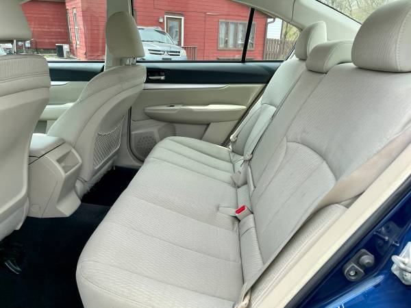 2011 Subaru Legacy 2 5i Premium, one previous owner Alpha Motors for sale in NEW BERLIN, WI – photo 8