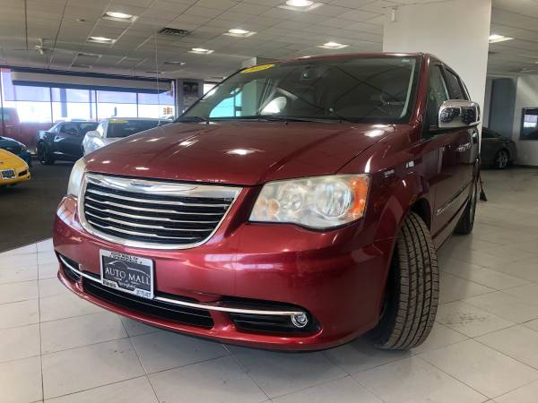 2013 CHRYSLER TOWN AND COUNTRY TOURING-L for sale in Springfield, IL – photo 3