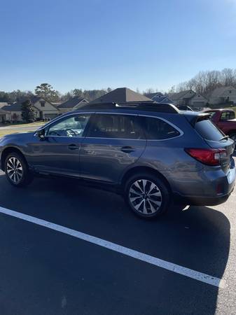 2017 Subaru Outback 2 5i Limited for sale in Collegedale, TN – photo 2