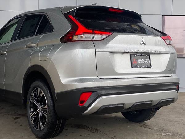 2022 Mitsubishi Eclipse Cross 4x4 4WD SE SUV - - by for sale in Milwaukie, OR – photo 9