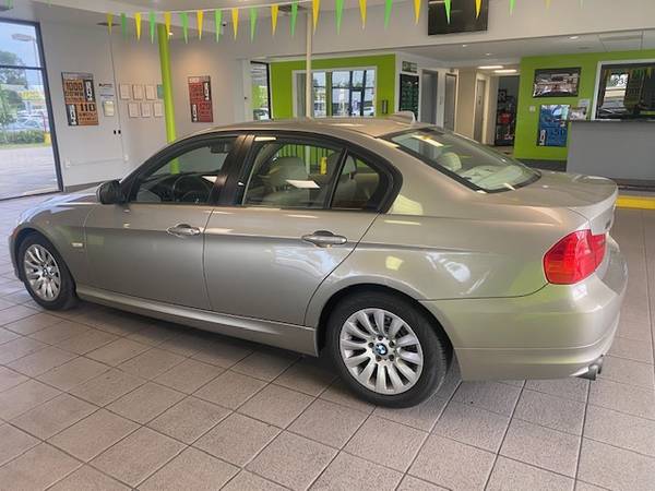 2009 BMW 328XI AWD only 100k Miles!!!! - cars & trucks - by dealer -... for sale in Fort Myers, FL – photo 4