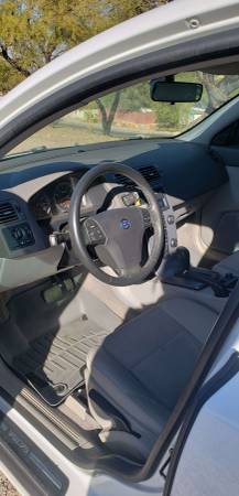 2008 VOLVO S40* LEATHER SEATS* SUPER CLEAN - cars & trucks - by... for sale in Tucson, AZ – photo 10