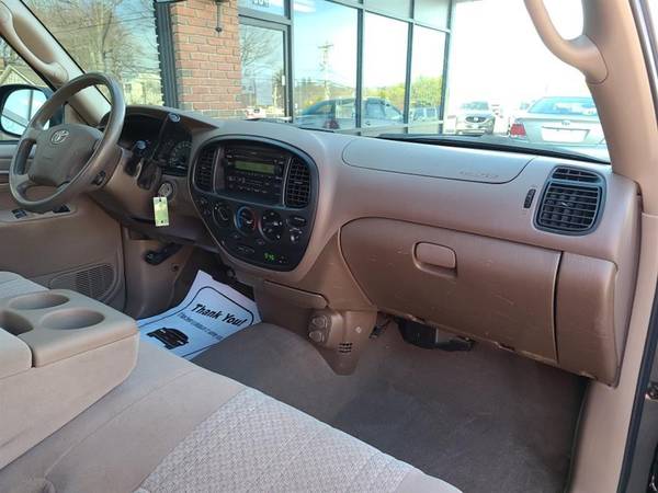2004 Toyota Tundra RegCab V8 SR5 4WD (TOP RATED DEALER AWARD 2018 for sale in Waterbury, CT – photo 11