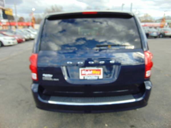 2013 Dodge Grand Caravan SE - cars & trucks - by dealer - vehicle... for sale in South Bend, IN – photo 18