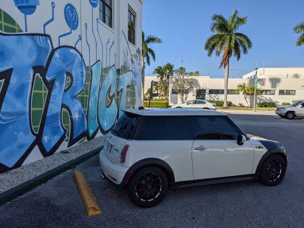 Mini Cooper S R53 - A lot of new parts and tires! - cars & trucks -... for sale in Boca Raton, FL – photo 2