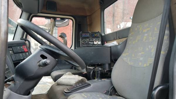 2002 MACK MV322 Cab & Chassis Asphalt Road Patcher LOW MILES for sale in Lebanon, MD – photo 12