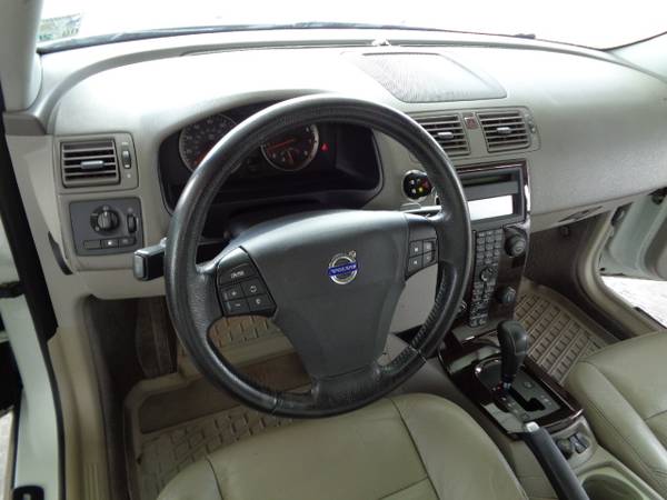 2006 Volvo V50 2.4i Sport Wagon - No Accident History - Super Clean for sale in Gonzales, LA – photo 11