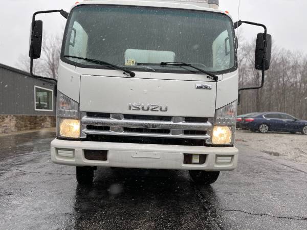 Isuzu Box Truck, 18ft, 104k miles, Clean title - cars & trucks - by... for sale in Greenfield, IN – photo 4