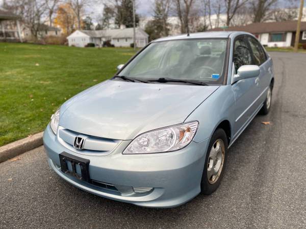 2005 Honda Civic Hybrid - cars & trucks - by owner - vehicle... for sale in Pearl River, NY – photo 2