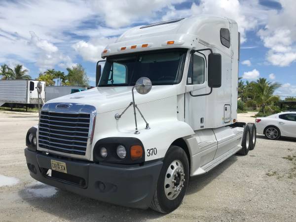 Freightliner Century ST120 370 For Sale Detroit Engine 14.0L for sale in Miami, FL