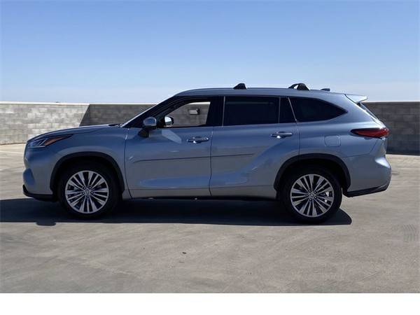 Used 2020 Toyota Highlander Platinum/10, 625 below Retail! - cars for sale in Scottsdale, AZ – photo 5