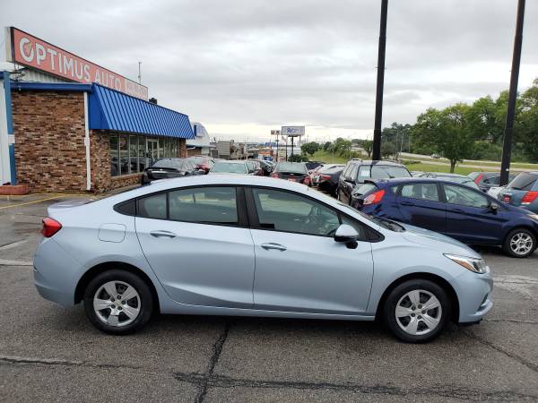 2018 Chevrolet Cruze LS ***10K miles ONLY*** for sale in Omaha, NE – photo 5