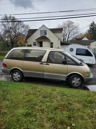 1991 Toyota Previa LS Mini Van - cars & trucks - by owner - vehicle... for sale in Portland, OR – photo 5