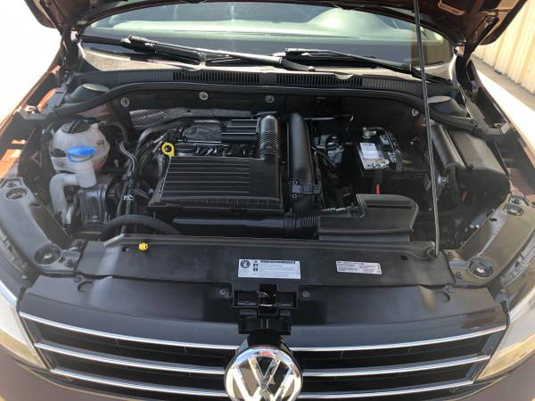 2016 Volkswagen Jetta - - by dealer - vehicle for sale in Lincoln, NE – photo 11