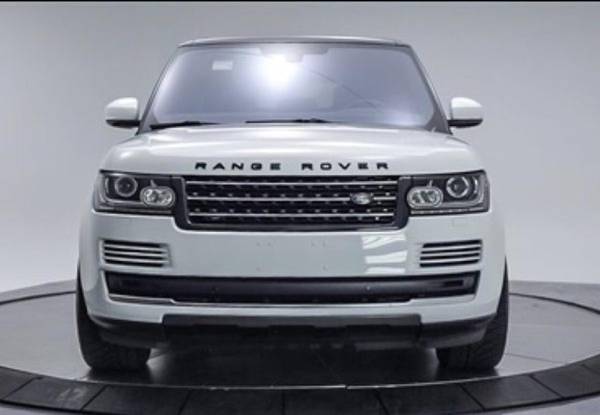 2015 Range Rover supercharged V6 white/black super low miles for sale in Valley Village, CA – photo 11