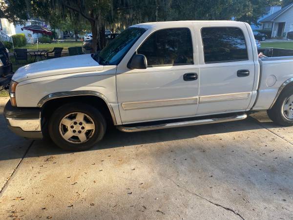 Chevy Silverado 2005 - cars & trucks - by owner - vehicle automotive... for sale in Savannah, GA – photo 2