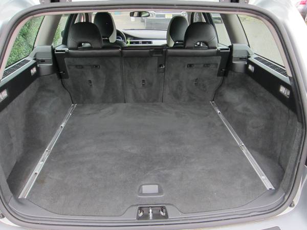 Volvo V70 R Design Wagon Rare - cars & trucks - by owner - vehicle... for sale in Edgewater, MD – photo 9