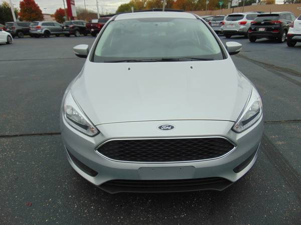 2018 Ford Focus SE - cars & trucks - by dealer - vehicle automotive... for sale in Elkhart, IN – photo 21