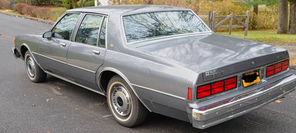 1986 Chevrolet Caprice - cars & trucks - by owner - vehicle... for sale in Tarrytown, NY – photo 3