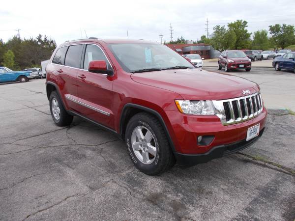 2011 Jeep Grand Cherokee Laredo - - by dealer for sale in Jefferson City, MO – photo 2
