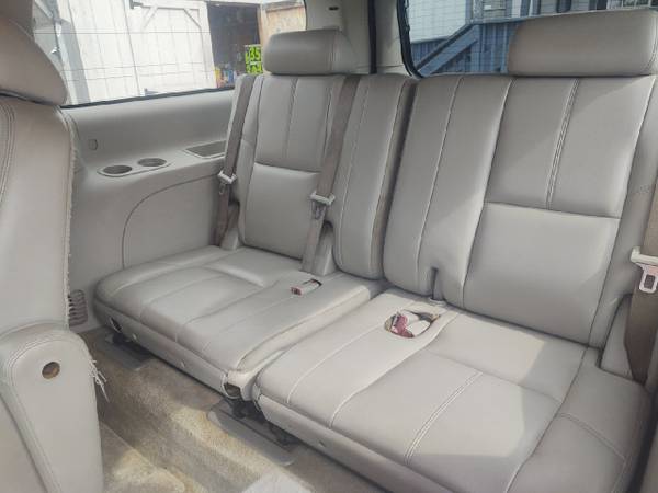 2007 GMC Yukon XL 2WD 4dr 1500 SLT - - by dealer for sale in New Orleans, LA – photo 13