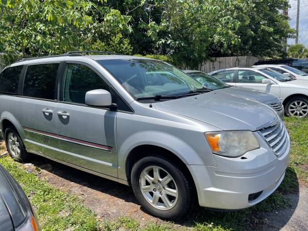 2010 Chrysler Town and Country! - - by dealer for sale in Eagle Lake, FL – photo 2