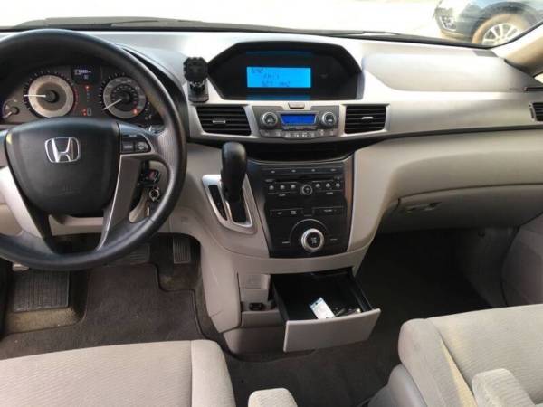 2012 Honda Odyssey LX - cars & trucks - by dealer - vehicle... for sale in Anchorage, AK – photo 10