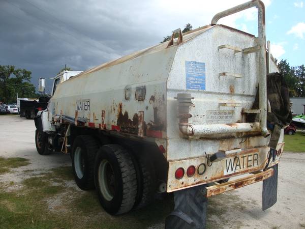 1988 Ford L8000 Water Truck for sale in Homosassa Springs, FL – photo 4