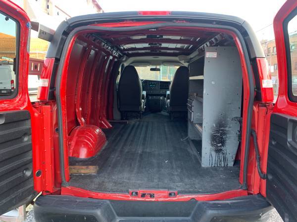 2015 GMC Savana Cargo Van Only 21k miles very low miles for sale in Brooklyn, NY – photo 9