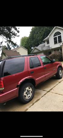 03 Chevy blazer LS 4x4 for sale in Madison , OH – photo 5
