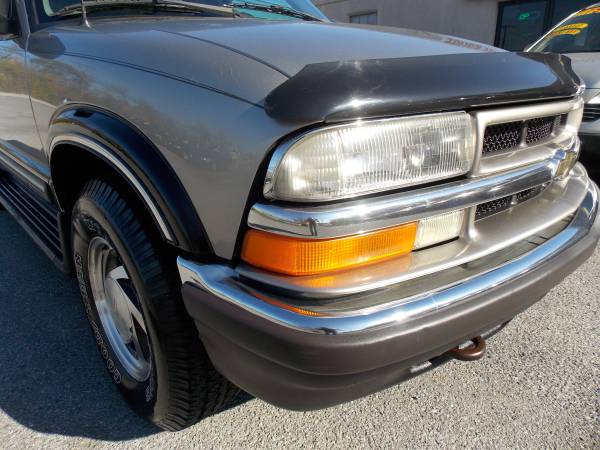 1999 Chevrolet Blazer LT (fully loaded, low mileage, clean) - cars &... for sale in Carlisle, PA – photo 9